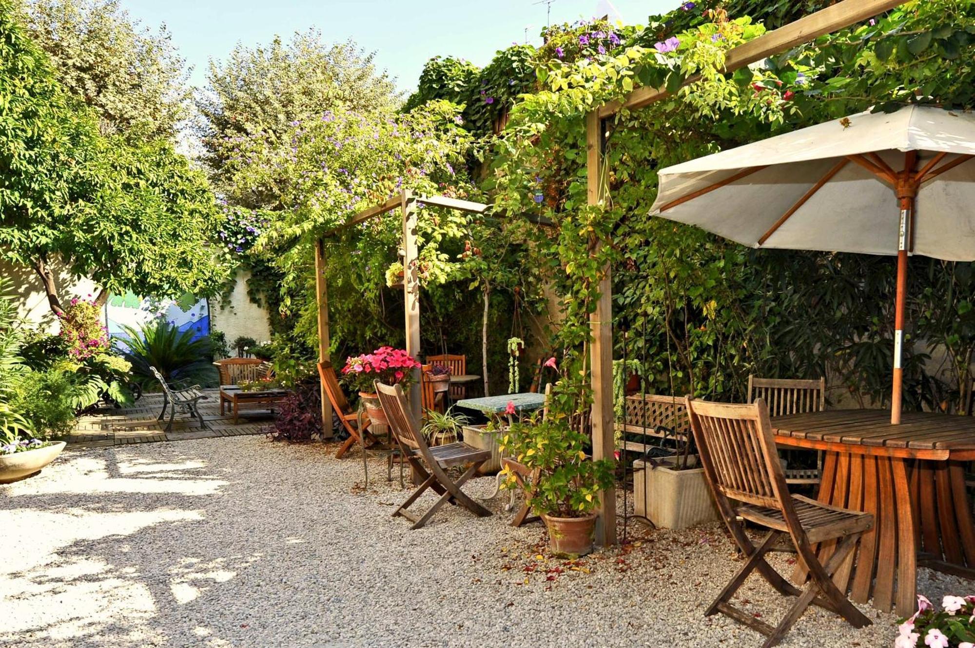 Nice Garden Hotel Exterior photo