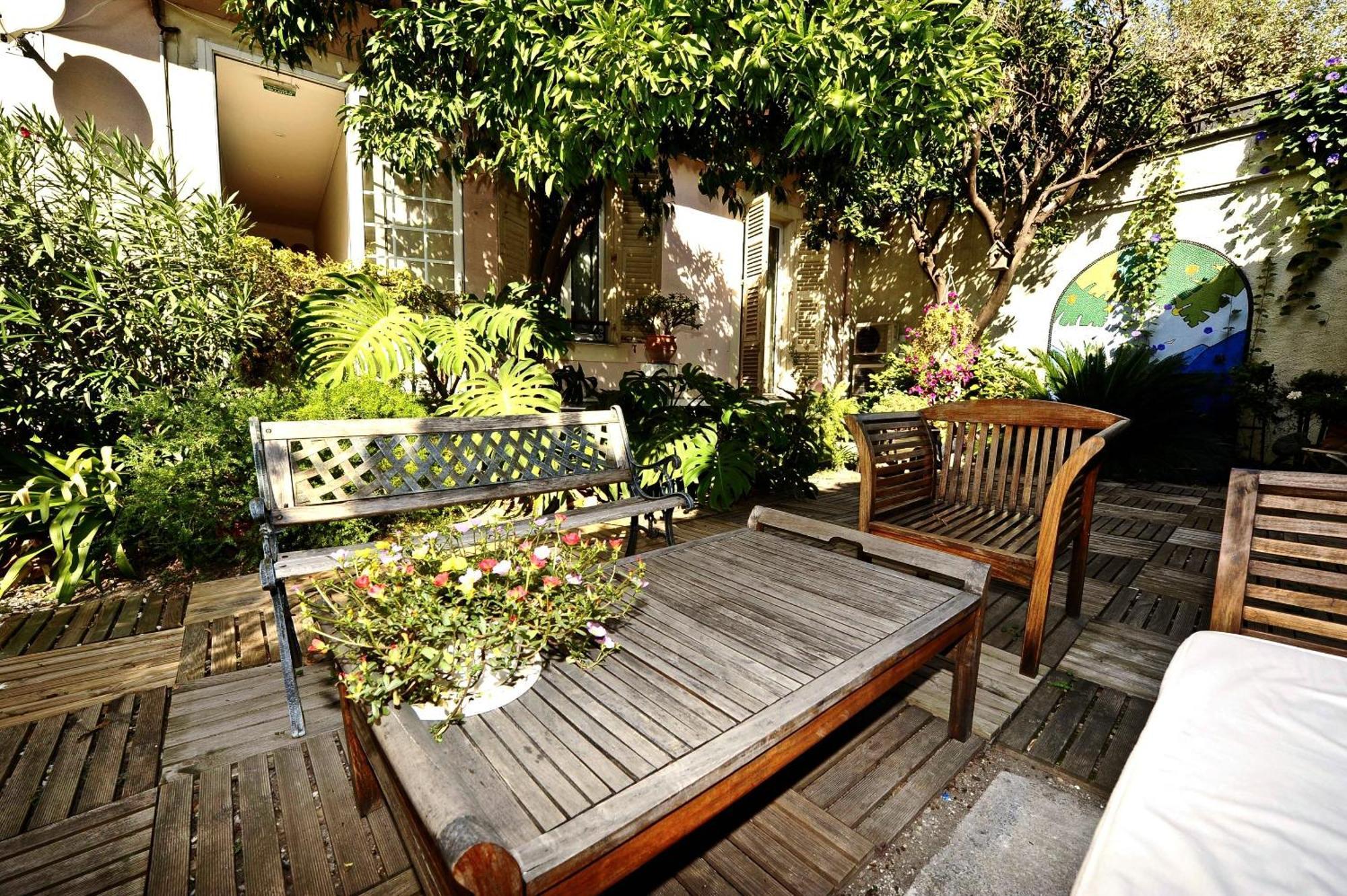 Nice Garden Hotel Exterior photo