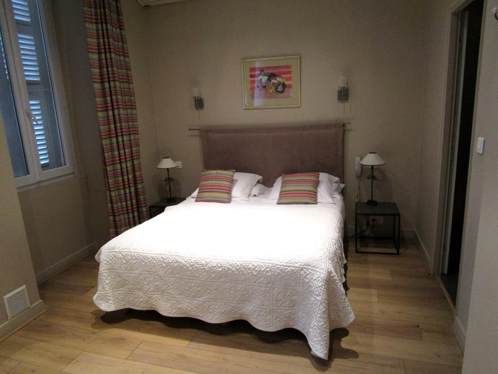 Nice Garden Hotel Room photo